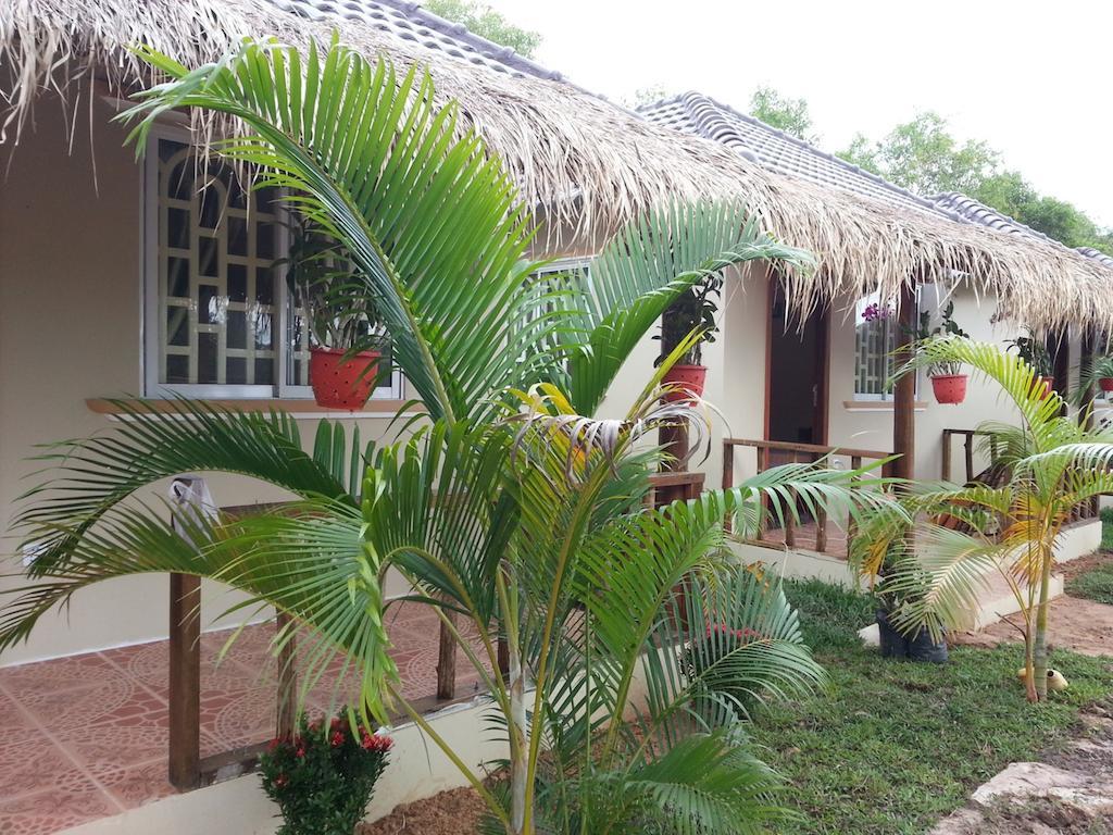 The Moonflower Bungalow Hotel Sihanoukville Kültér fotó