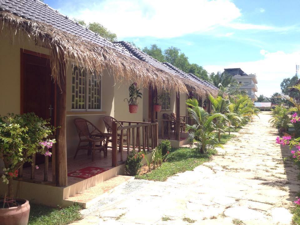 The Moonflower Bungalow Hotel Sihanoukville Kültér fotó